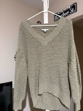 American Eagle Outfitters Olive Sage V-Neck Knit Sweater
